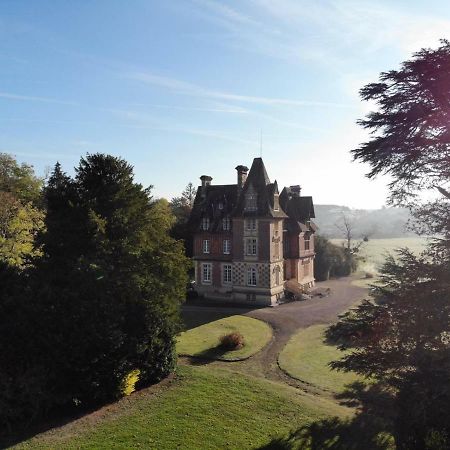 Le Manoir De Benedicte B&B Cahan Exteriör bild