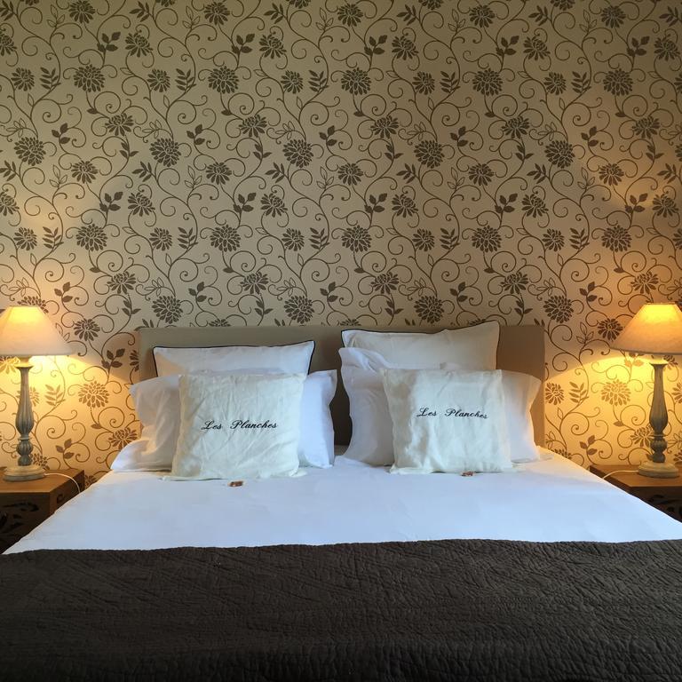 Le Manoir De Benedicte B&B Cahan Exteriör bild