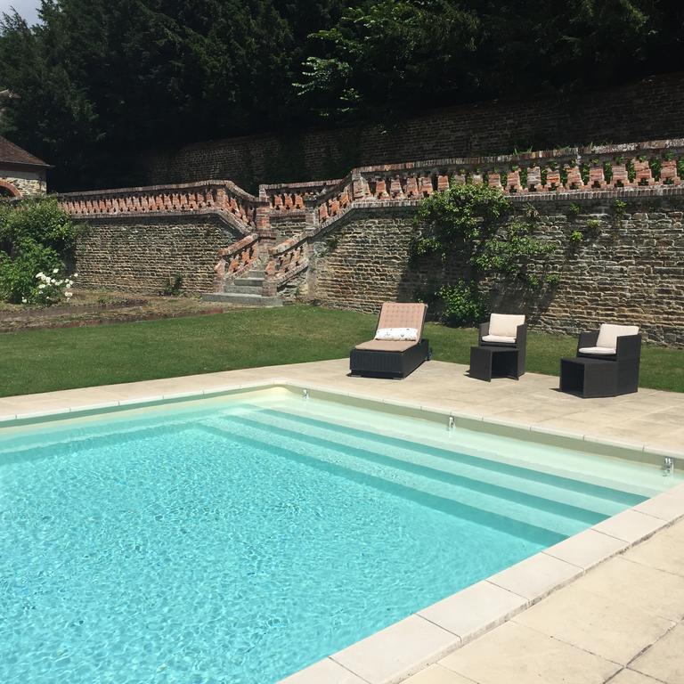 Le Manoir De Benedicte B&B Cahan Exteriör bild