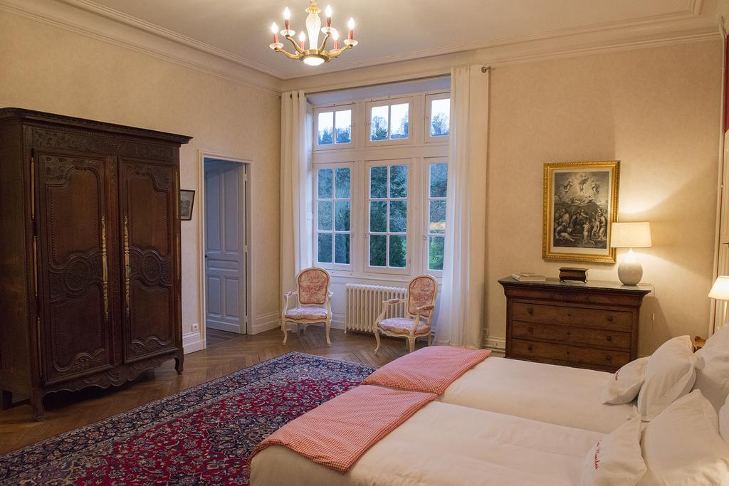 Le Manoir De Benedicte B&B Cahan Exteriör bild